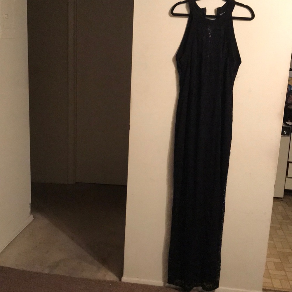 Maxi Lace Dress - Fashion To Figure